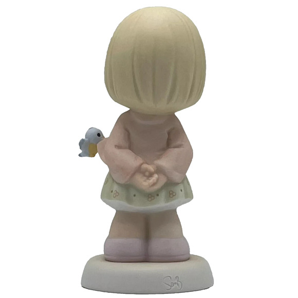 Precious Moments Figurine You Have a Heart of Gold 890626 Girl with Gold Heart - Picture 3 of 7